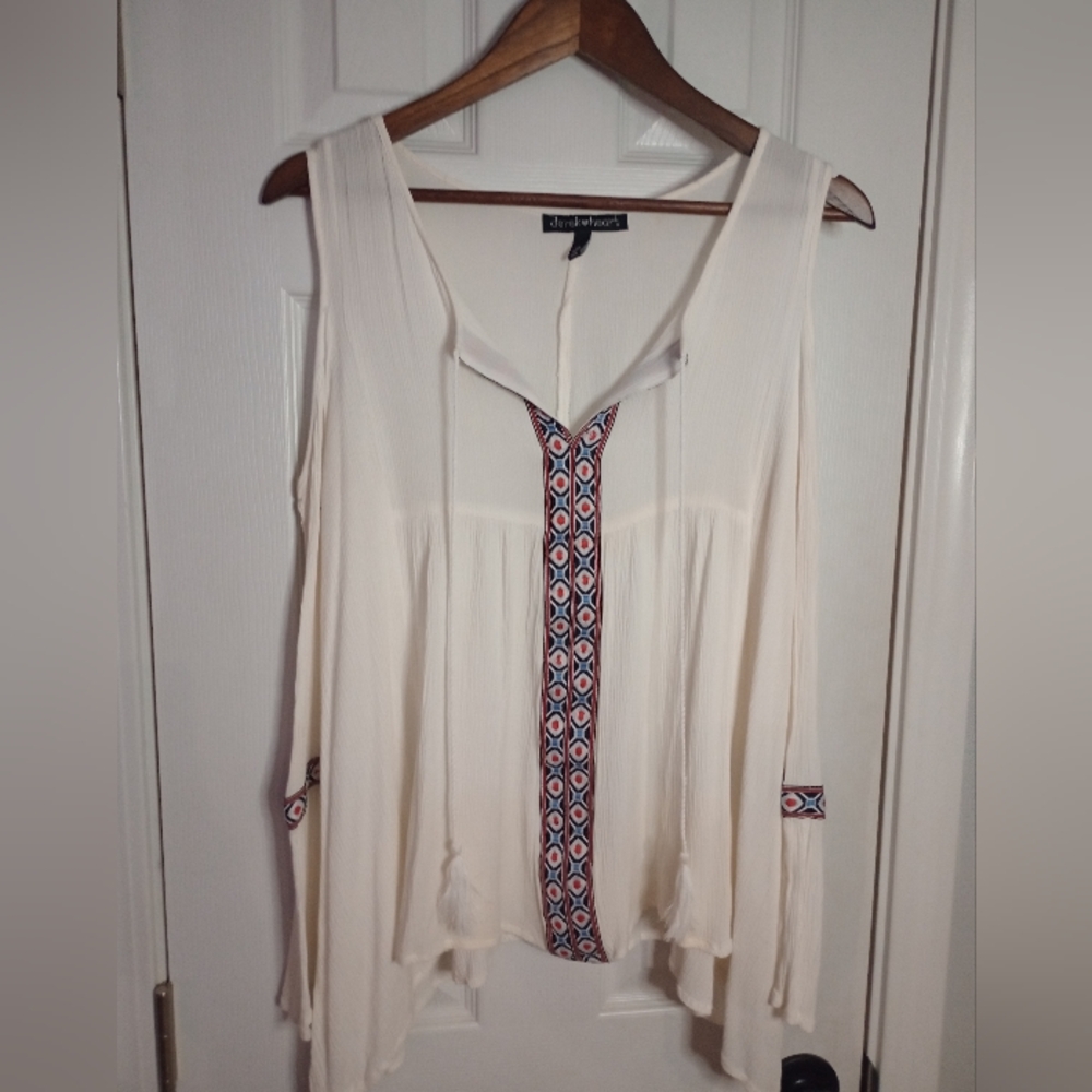 Derek Heart PeasantTop with Geometric Trim